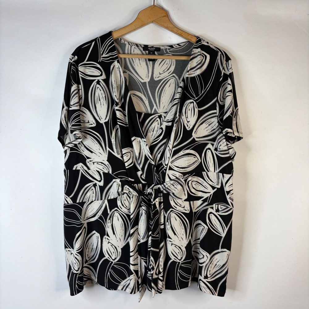 Alfani Blouse Women 3X Black White Floral Faux Wrap Tie Waist Short Sleeve Top